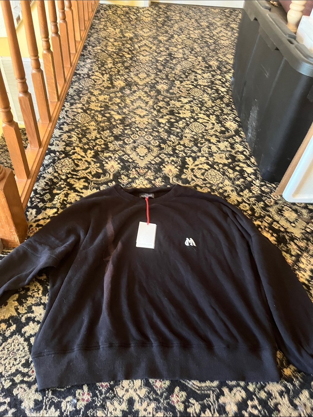Black Women Crewneck Sweater - Classic Casual